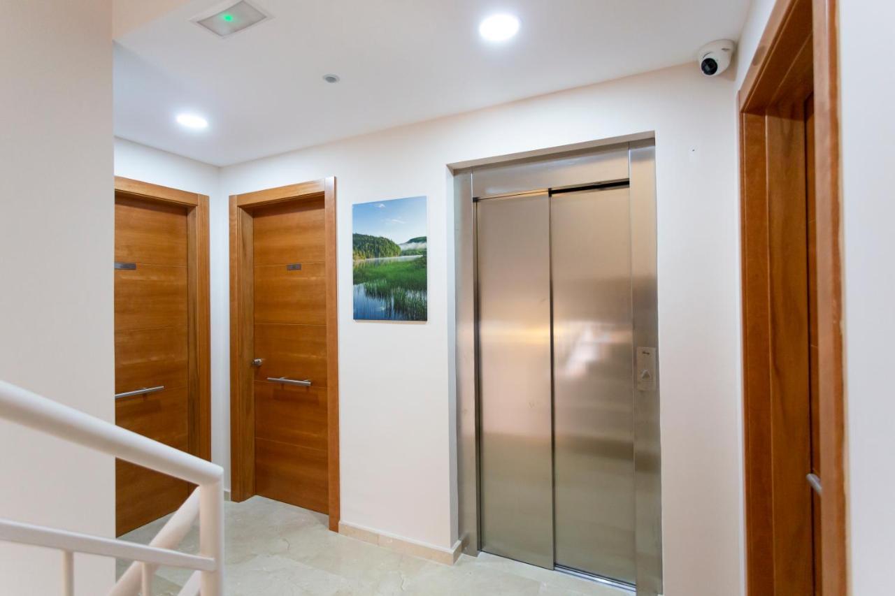 8 Lacus Duplex L'Hospitalet de Llobregat Bagian luar foto